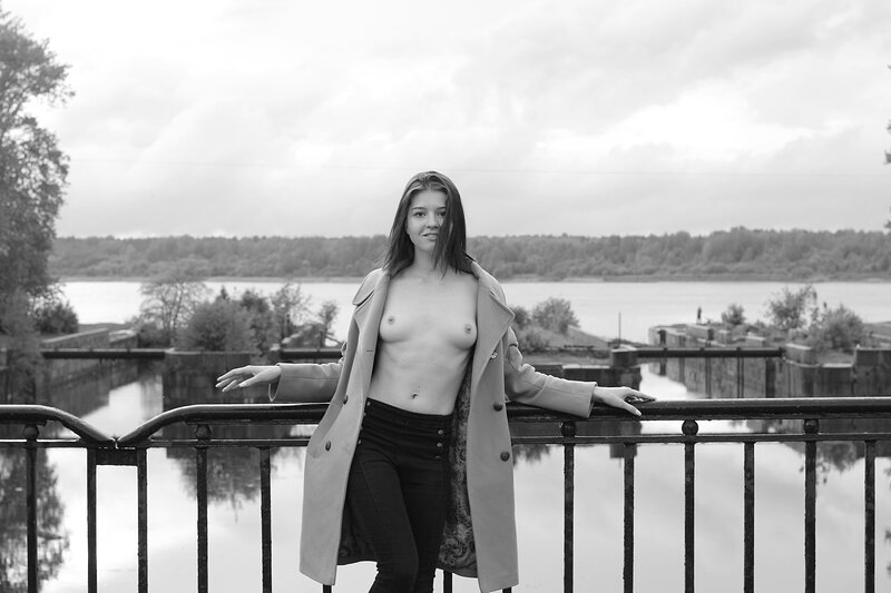 Нина, 30